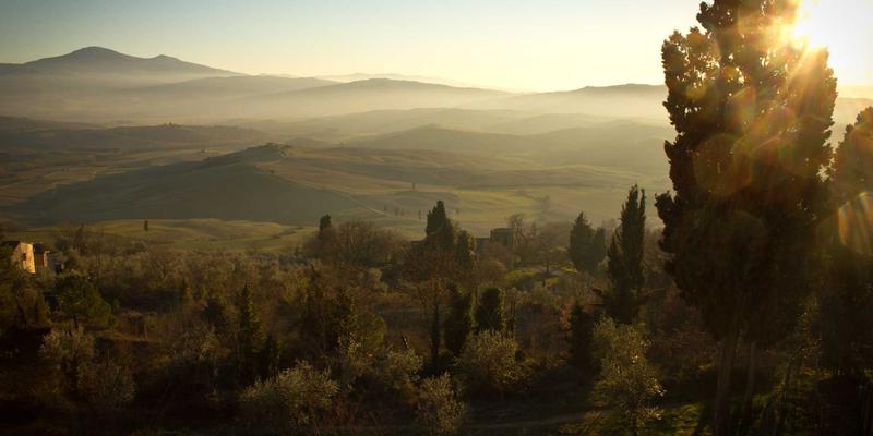 无锡交通枢纽地位提升：苏南硕放机场扩建如何赋能本地IT服务与服务器产业